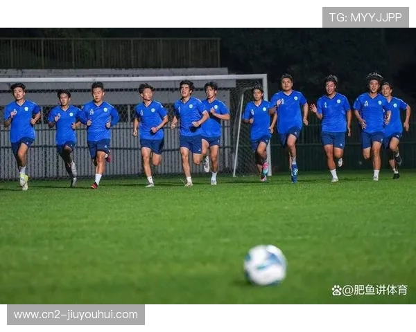 乔大爷化身传奇足球教练带领草根球队逆袭登顶全国冠军